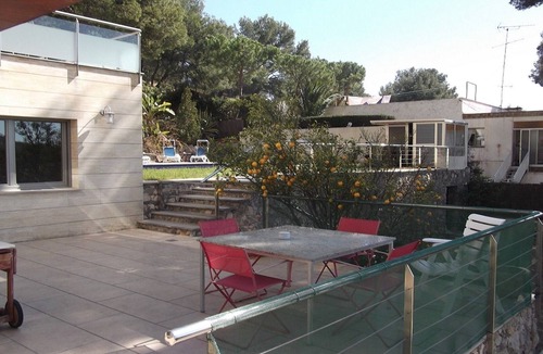 Castelldefels Villa | Cozy apartment near the sea located in a tourist area/IDEAL A COUPLES