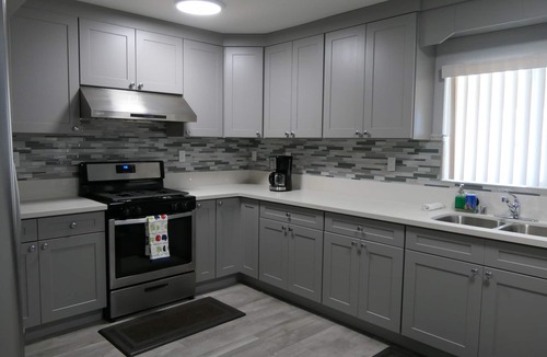 Midway City House | Cozy Beautiful Vacation Home center of Disney Land and Beaches