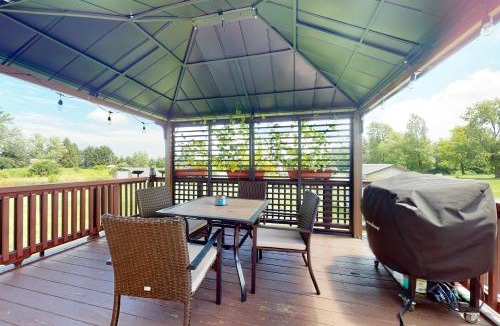 Penn Yan House | Cozy Family Home