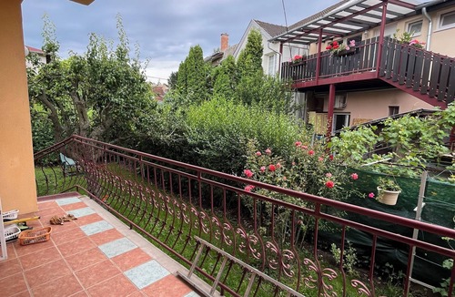 Alsorakos Apartment | Cozy hideaway Budapest w/FREE PARKING