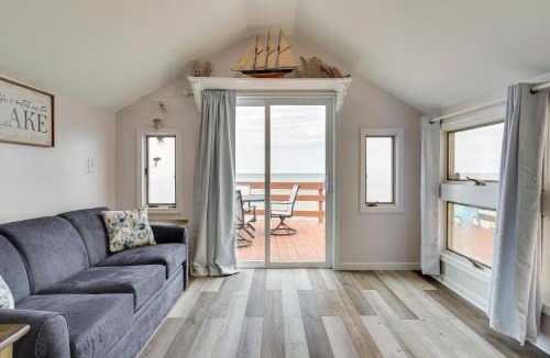 East Irondequoit House | Cozy Irondequoit Home on Lake Ontario!