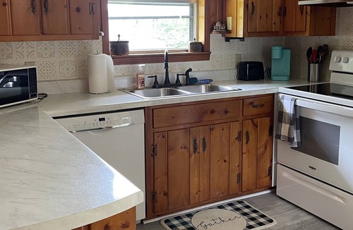 Troy House | Cozy retreat close to Troy with private Golf membership