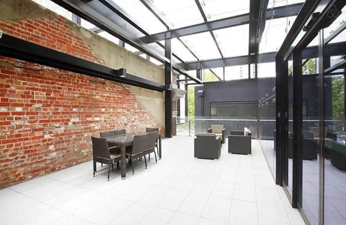 Melbourne Central Business District Apartment | Cozy Studio Retreat by Southern Cross Station