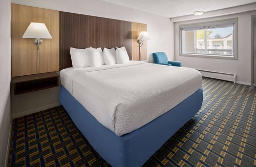 Tonawanda Hotel | Days Inn by Wyndham Tonawanda/Buffalo
