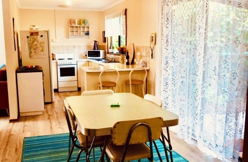 Port Willunga House | Decades. Retro, pet friendly holiday home.