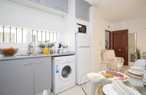 La Malagueta Apartment | Del Parque Flats Suite Malagueta