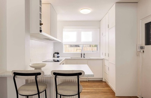 Armadale Apartment | Delightful Dorrington | In The Heart of Armadale