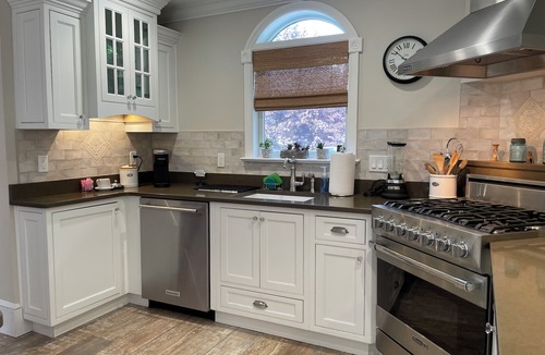Spring Lake House | Delightful! SPR.LK Private-Yard Family-Friendly - Book Now Summer '26 & Save!