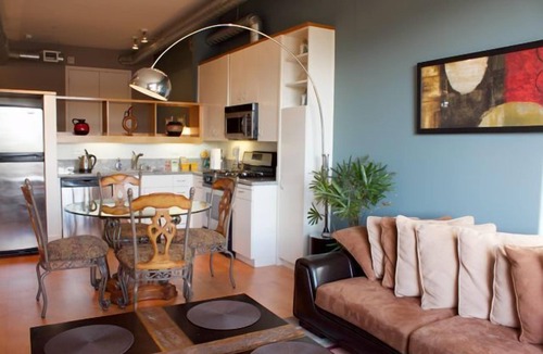The Villas Condo | Deluxe Condo Conveniently Located in San Jose's Upscale Santana Row Neighborhood