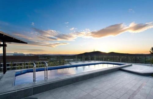 Lyneham Apartment | Deluxe Studio Apartment in the Center of Canberra - Hosted by CanStay