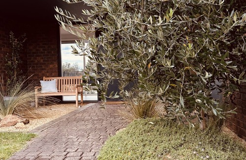 Fingal House | Devonlea Olive Grove 4br Home with pool on 8acres- next door to The Cups Estate
