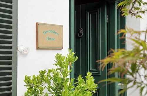 North Hobart House | Devonshire House Luxury with a Fascinating History