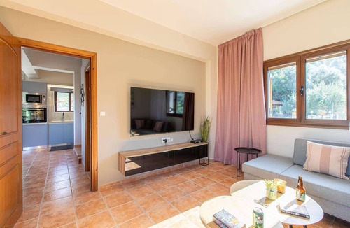 Stalos Villa | Dimosthenis - Four Bedroom Villa, Sleeps 8