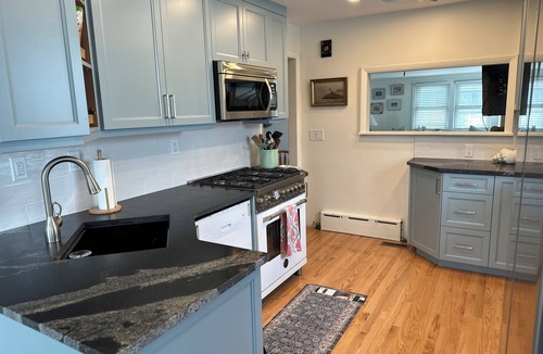 Ortley Beach House | DISCOUNTED last week of Aug BEACH BLOCK home in Lavallette, NJ