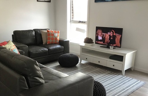 Warilla House | Discover Beach Retreat