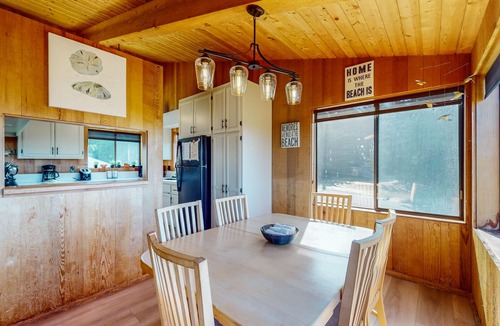 Sea Ranch House | Dog-Friendly Sea Ranch Home Near Playground & Beach