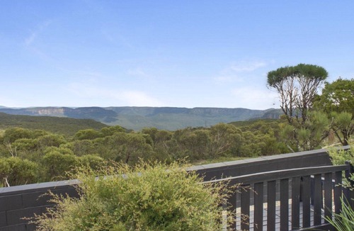 Wentworth Falls House | Donlen Cottage Wentworth Falls 180 Degree Views