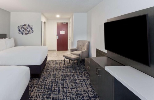 Dothan Hotel | Doubletree By Hilton Dothan, Al