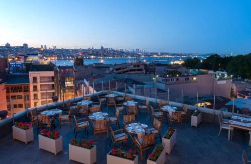 Cagaloglu Hotel | DoubleTree by Hilton Istanbul - Sirkeci