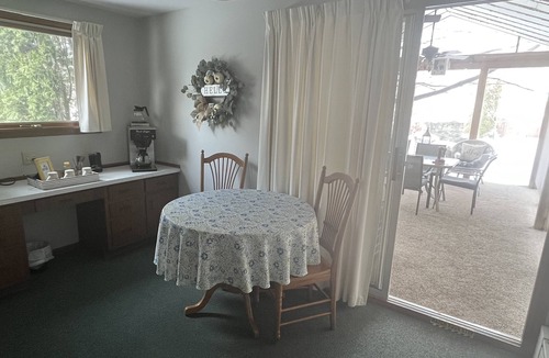 Westfield House | Downtown Westfield, with Patio, Near Wineries, Dining, and Lake Erie