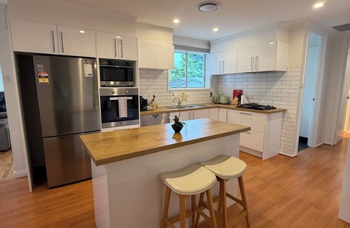 Duffy House | Duffy Family House: 3BR, 4B, Pet- Friendly Big Yard Entire home in Duffy ACT