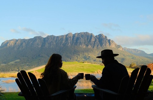 West Kentish Villa | Eagles Nest Retreat - Nest 3 Your Private Stay Near Cradle Mountain