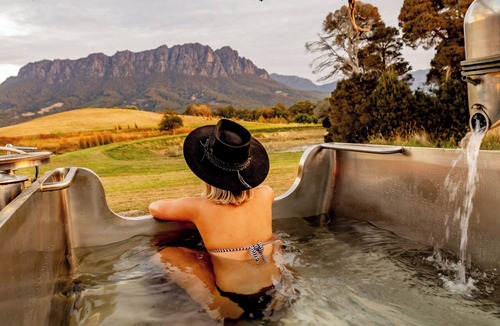 West Kentish Villa | Eagles Nest Retreat - Nest 3 Your Private Stay Near Cradle Mountain