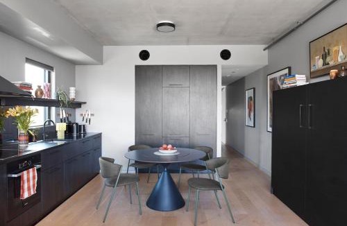 Kingston Apartment | Eastlake Retreat Kingston