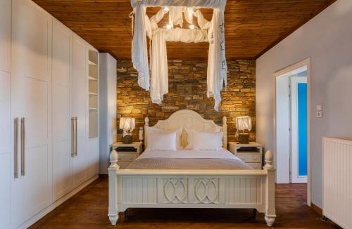 Nei Pori Villa | Efharis Beachfront Villa