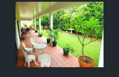 Eight Mile Plains Apartment | Eight Mile Plains Holiday Family Home
