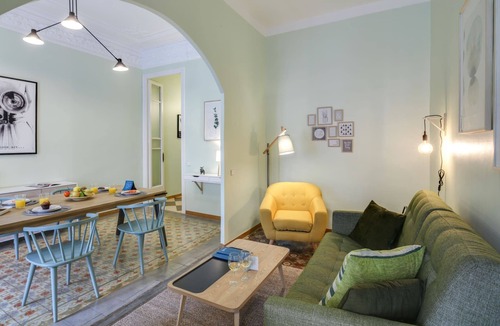 Dreta de l'Eixample Apartment | Eixample Dreta II - Three Bedroom Apartment, Sleeps 7