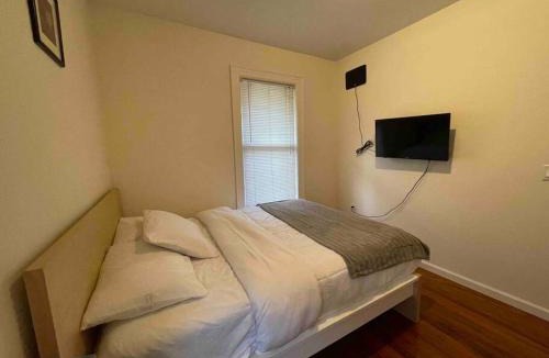 Queens Apartment | Entire Beautiful 1BR for You! [R]