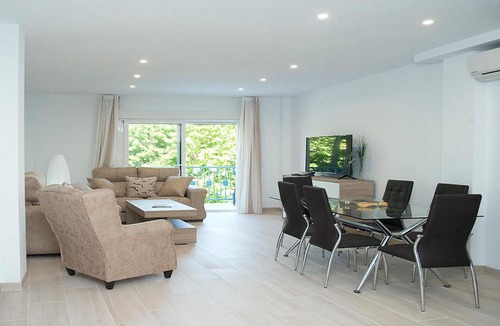 La Trinidad-San Juan y Todos los Santos Apartment | Entre Patios La Victoria