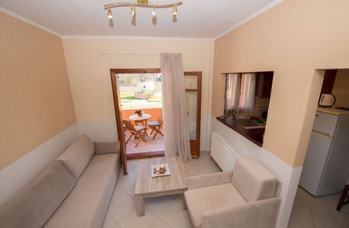 Erikousa Island Apartment | Erikousa villa 3 Ereikousa