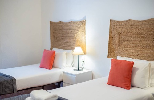Esquerra de l'Eixample Apartment | 144 m² Apartment ∙ 4 bedrooms ∙ 12 guests