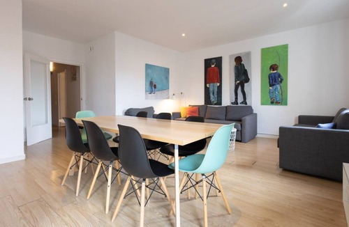 Esquerra de l'Eixample Apartment | 144 m² Apartment ∙ 4 bedrooms ∙ 12 guests