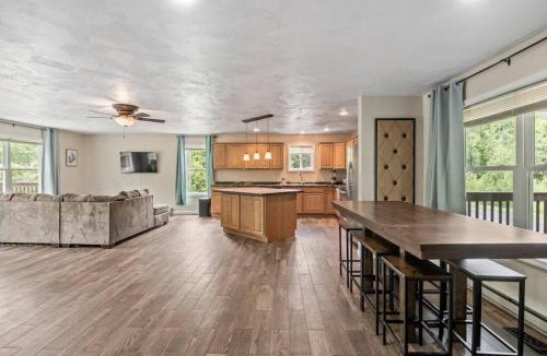 Lansing Apartment | Escape to NY Finger Lakes Wine Country Just 20 Minutes From Ithaca