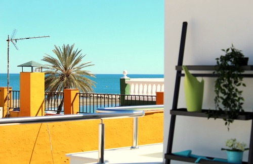 Pedregalejo Apartment | Estropada 1, detached apartment in Pedregalejo, Malaga, with sea views