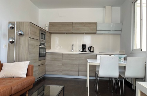 Malaga Historic Centre Apartment | Exclusive attic 70sqm,front of Market Atarazanas, great terrace, lift and train