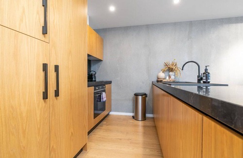 Braddon Apartment | Exclusive Braddon 2BR APT near Civic