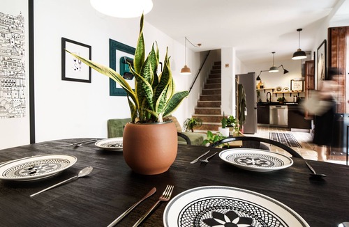 Cerro de la Golondrina-Salesianos House | Exclusive "The House of Art" for families and groups of friends