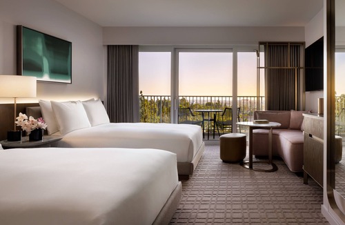 Los Angeles Hotel | Fairmont Century Plaza Gold Experience