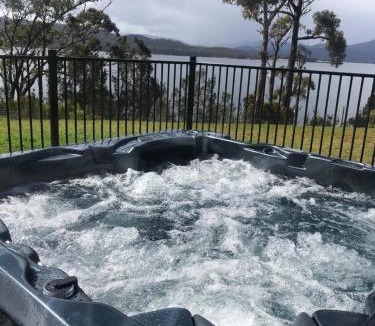 Brooks Bay House | Fairwinds Tasmania