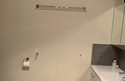Leichhardt House | Family 2 bedroom apartment on ground floor 10min drive to Ipswich CBD