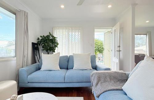 Acacia Ridge Villa | Family Comfort Modern 3BR Retreat