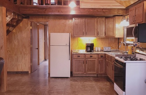 Centreville Cabin | Family Fishing Stay - Private Cahaba River Access