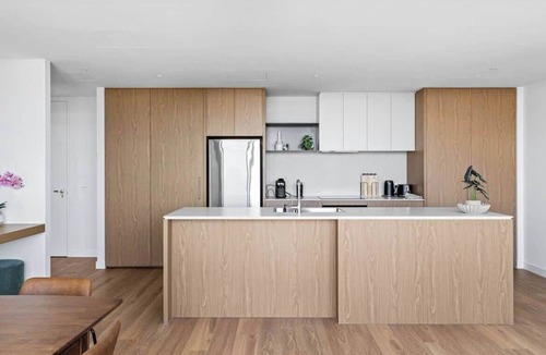 Brunswick Apartment | Family Friendly 3BR Apt with Parking & Workspace