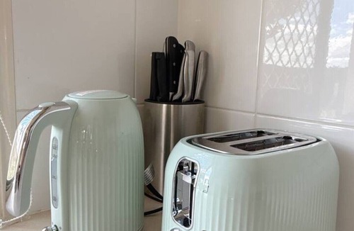 Calamvale House | Family-Friendly 3BR Home Near Calamvale Central