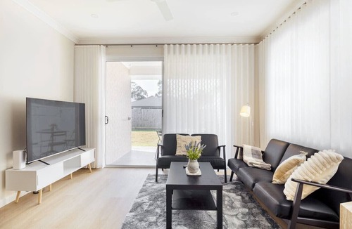 Pallara House | Family-Friendly 4BR Retreat Near Brisbane