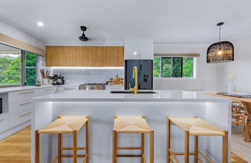 Jubilee Pocket House | Family Friendly Modern Holiday Home | Whitsundays